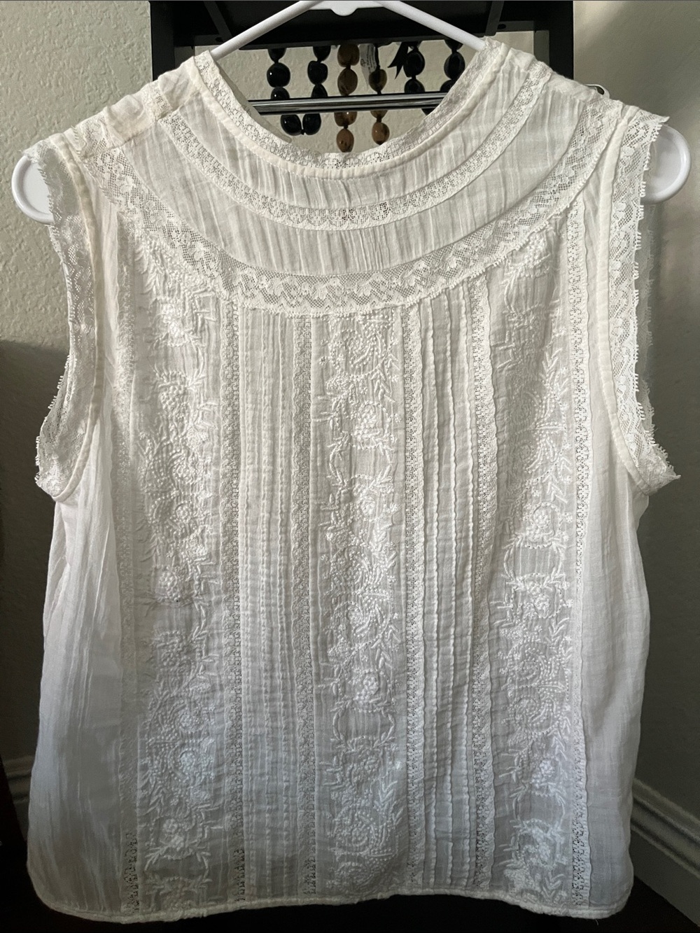 Women’s White Sleeveless Embroidered Lace Top
